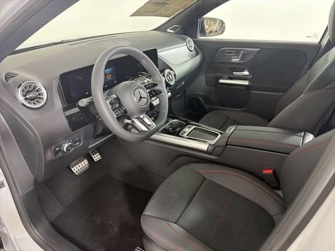 New 2026 Mercedes-Benz GLA 35 AMG 4MATIC image 10