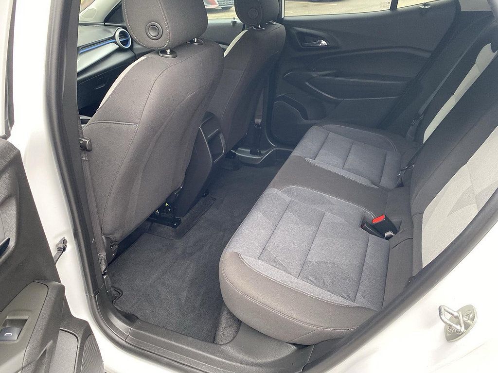 Certified 2024 Chevrolet Trax LS FWD image 10