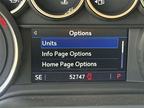 Used 2022 Chevrolet Silverado 1500 LT image 11