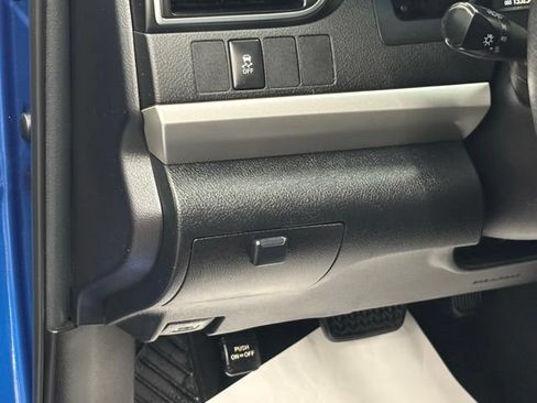 Used 2017 Toyota Camry SE FWD image 13