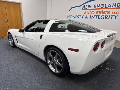Used 2006 Chevrolet Corvette Coupe w/ Preferred Equipment Group image 11