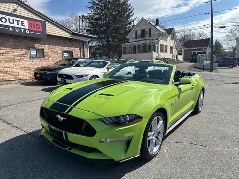 Used 2020 Ford Mustang GT Premium w/ Equipment Group 401A RWD image 2