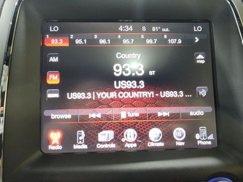 Used 2017 Dodge Durango R/T w/ Technology Group RWD image 13
