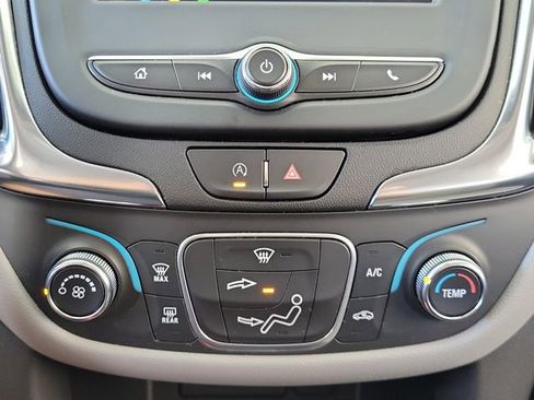 Used 2022 Chevrolet Equinox LT image 8