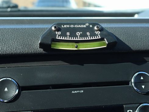 Used 2013 Ford F550 2WD Regular Cab Super Duty w/ Payload Upgrade Pkg image 33