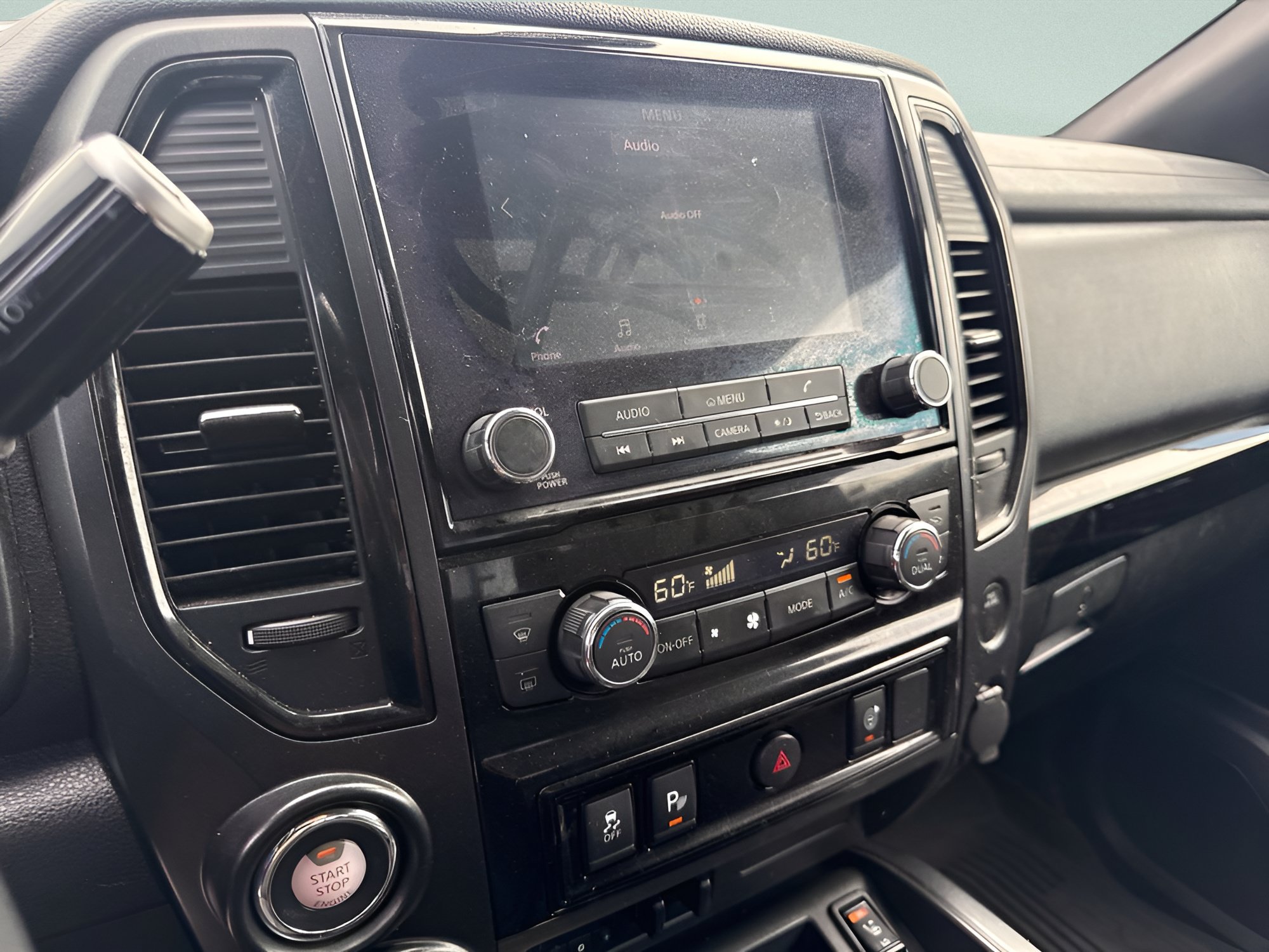 Used 2023 Nissan Titan SV w/ SV Convenience Package AWD/4WD image 28