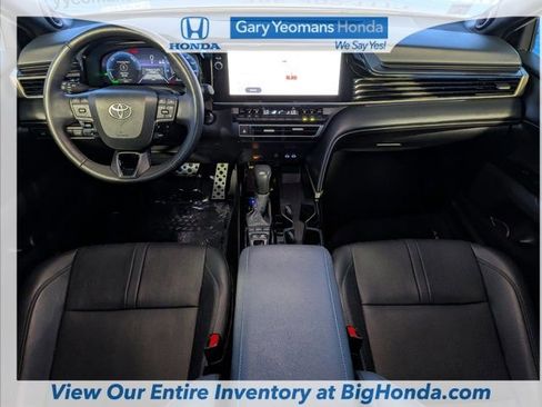 Used 2025 Toyota Camry XSE FWD image 15