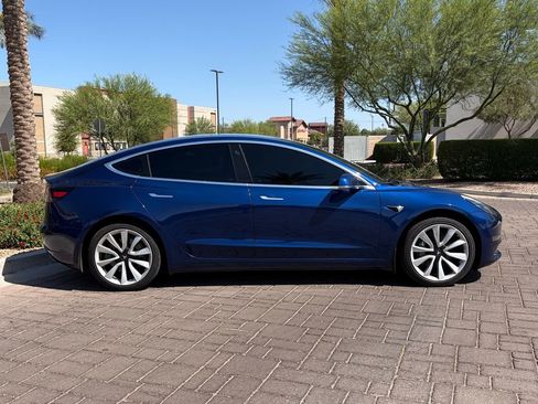 Used 2019 Tesla Model 3 Standard Range Plus RWD image 2