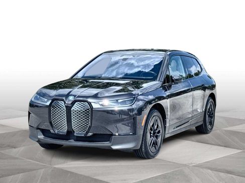 Used 2025 BMW iX xDrive50 AWD/4WD image 1