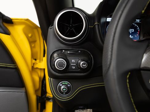 Certified 2020 Ferrari Portofino RWD image 89