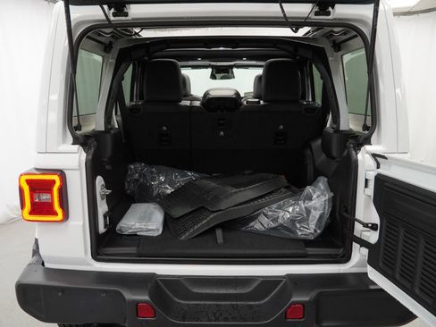 New 2026 Jeep Wrangler Sahara image 30