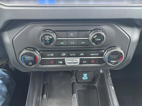 New 2025 Ford Bronco Big Bend image 23