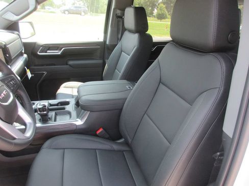 New 2026 GMC Sierra 1500 SLT w/ SLT Convenience Package AWD/4WD image 13