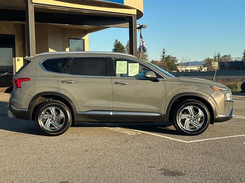Used 2021 Hyundai Santa Fe SEL w/ Convenience + Premium Package image 3
