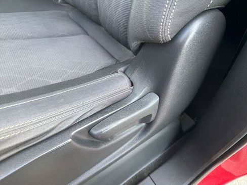 Certified 2021 Nissan Titan SV image 15