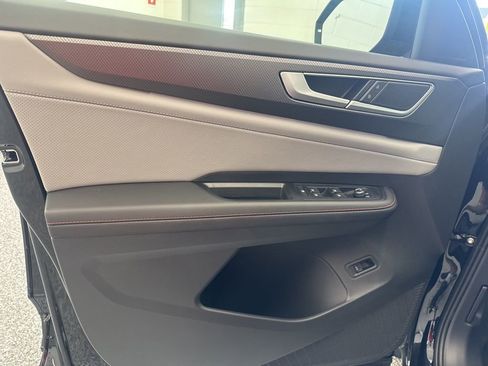 New 2026 Volkswagen Atlas Peak Edition AWD/4WD image 13