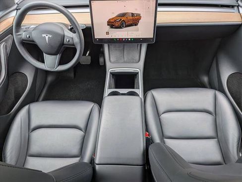 Used 2023 Tesla Model Y Long Range AWD/4WD image 18