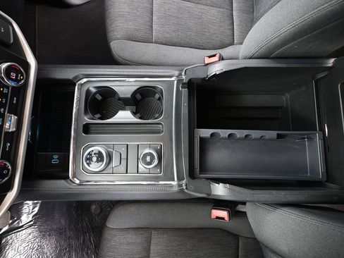 Used 2022 Ford Expedition XLT AWD/4WD image 34