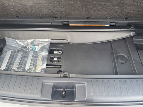 Used 2023 Toyota Highlander Platinum image 48