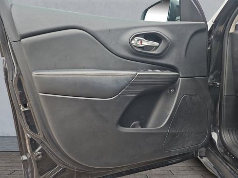 Certified 2016 Jeep Cherokee High Altitude image 17