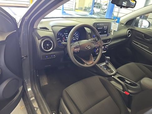 Used 2023 Hyundai Kona SEL FWD image 5