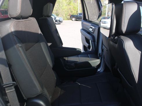 Used 2024 Chevrolet Tahoe High Country w/ Premium Package image 37