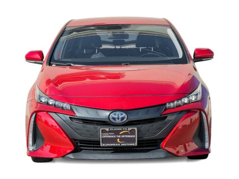 Used 2021 Toyota Prius Prime XLE image 4