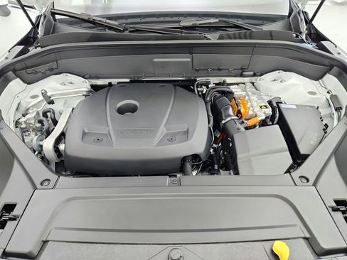 New 2026 Volvo XC90 T8 Plus image 24