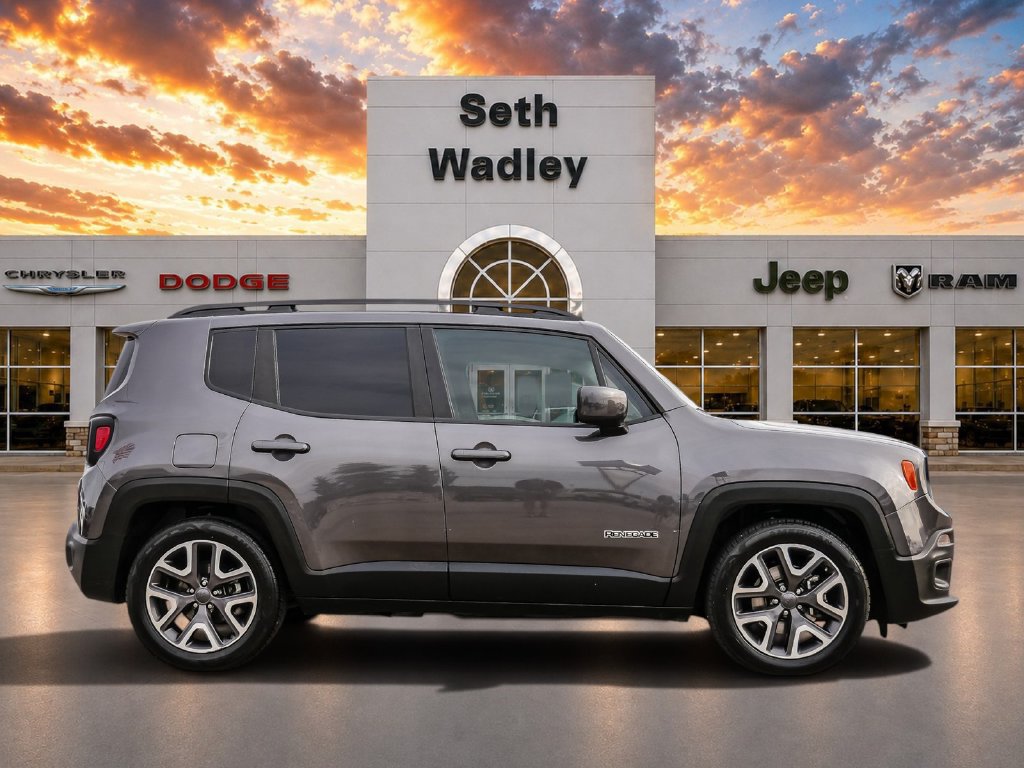 Used 2018 Jeep Renegade Latitude FWD image 8
