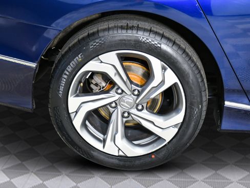 Used 2019 Honda Accord EX image 31