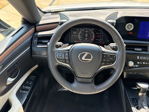 Used 2023 Lexus ES 350 w/ Premium Package FWD image 24