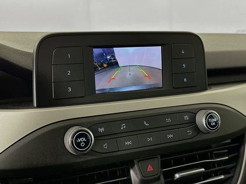 Certified 2022 Ford Escape S image 26