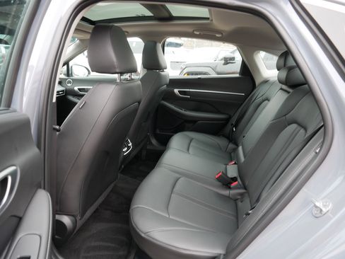 Used 2025 Hyundai Sonata Limited image 16