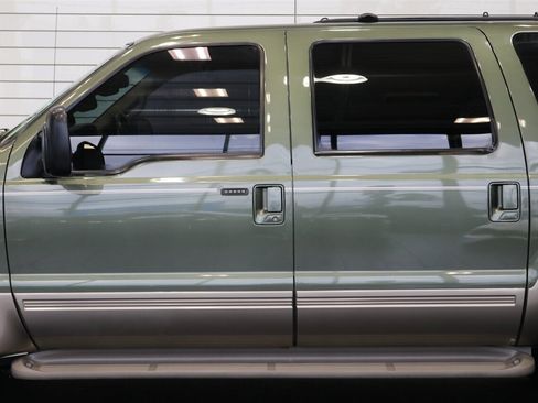 Used 2001 Ford Excursion Limited image 48