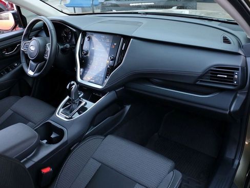 Used 2025 Subaru Outback Premium image 30