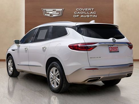 Used 2020 Buick Enclave Essence FWD image 3