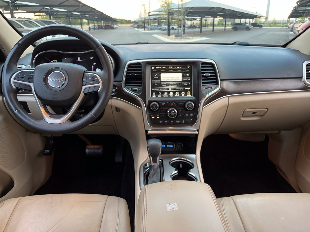 Used 2017 Jeep Grand Cherokee Limited RWD image 16