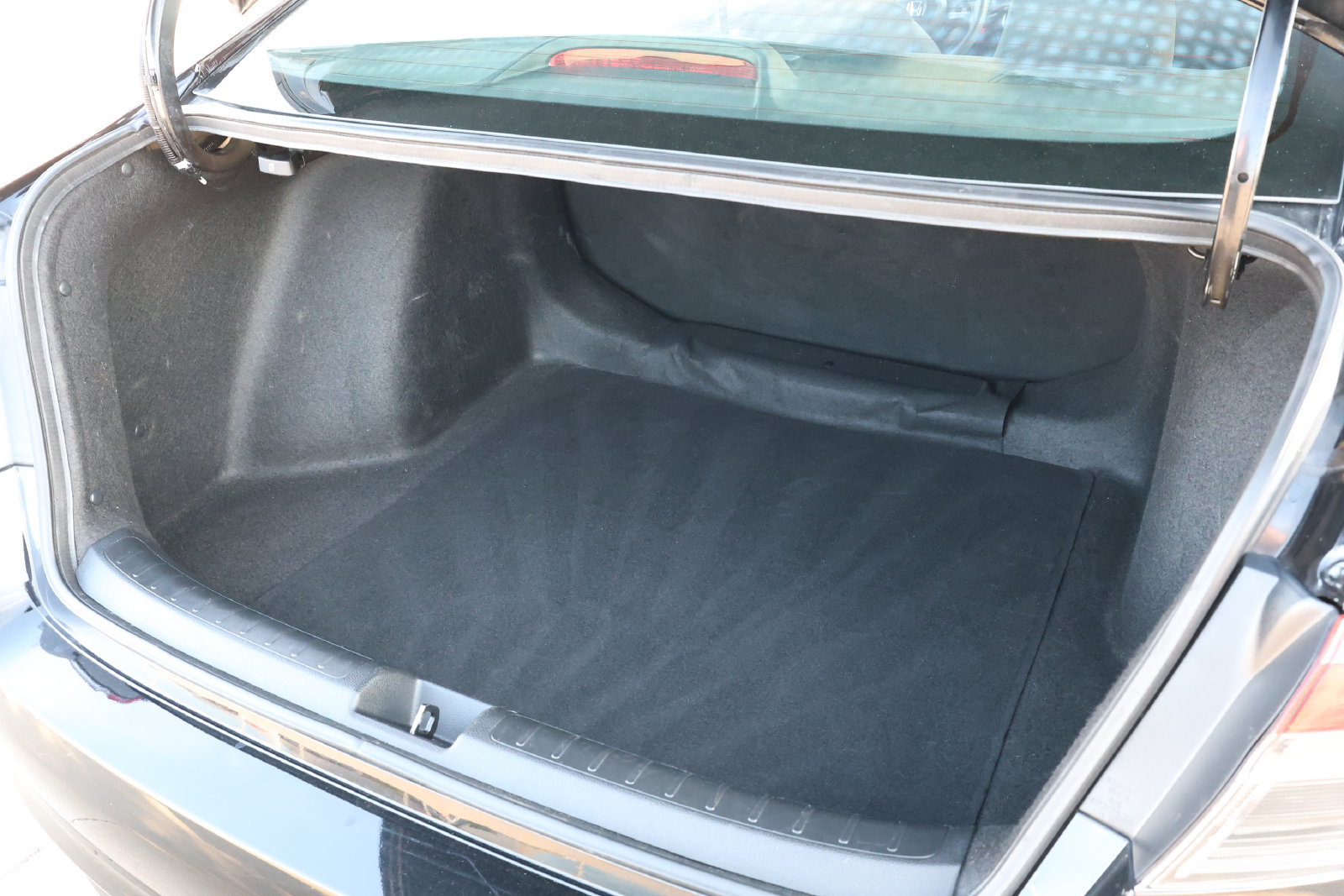 Used 2025 Honda Civic LX image 31