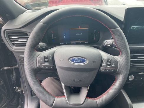 Used 2025 Ford Escape ST-Line Select w/ Tech Pack #1 AWD/4WD image 13
