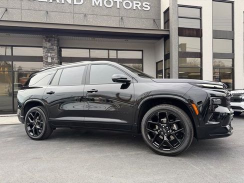 Used 2026 Chevrolet Traverse RS image 19