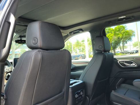 Used 2024 Chevrolet Tahoe High Country AWD/4WD image 14