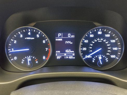Used 2018 Hyundai Elantra SE FWD image 23