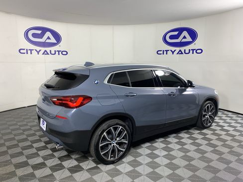 Used 2022 BMW X2 sDrive28i w/ Convenience Package FWD image 3