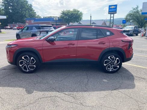 New 2026 Chevrolet Trax RS w/ Driver Confidence Package FWD image 23