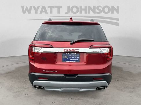 Used 2023 GMC Acadia SLT FWD image 4