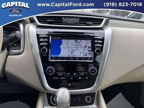 Used 2018 Nissan Murano SL image 25