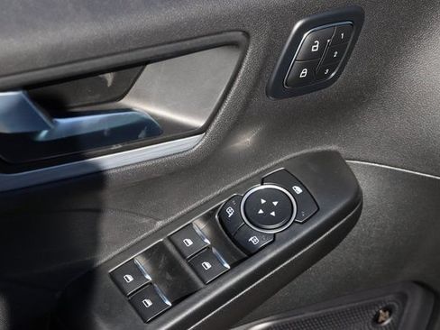 Used 2025 Ford Escape SE w/ PHEV Premium Package FWD image 18