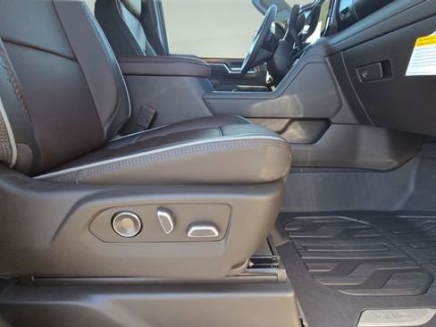 New 2026 GMC Sierra 3500 Denali w/ Denali Reserve Package image 14