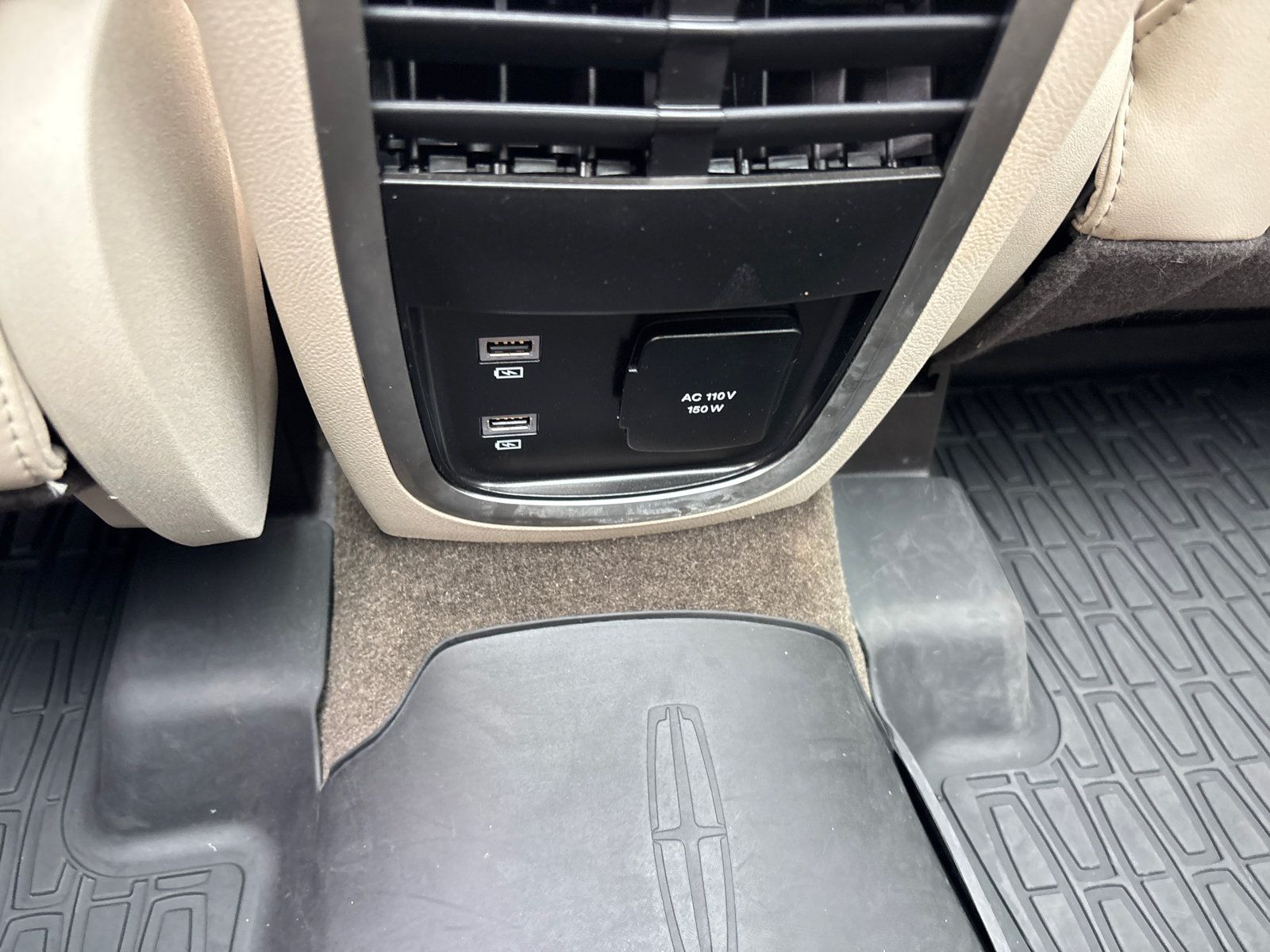 Used 2019 Lincoln MKC Reserve w/ MKC Climate Package FWD image 32