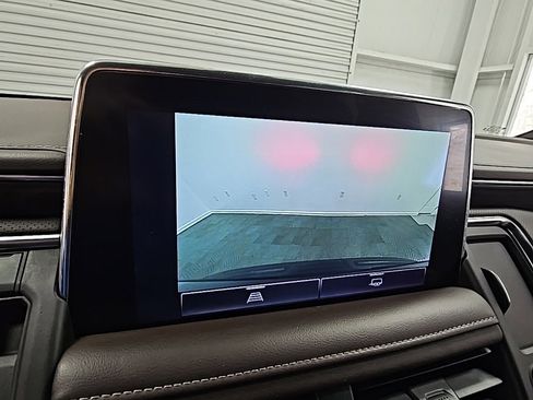 Used 2022 GMC Yukon XL SLT image 18